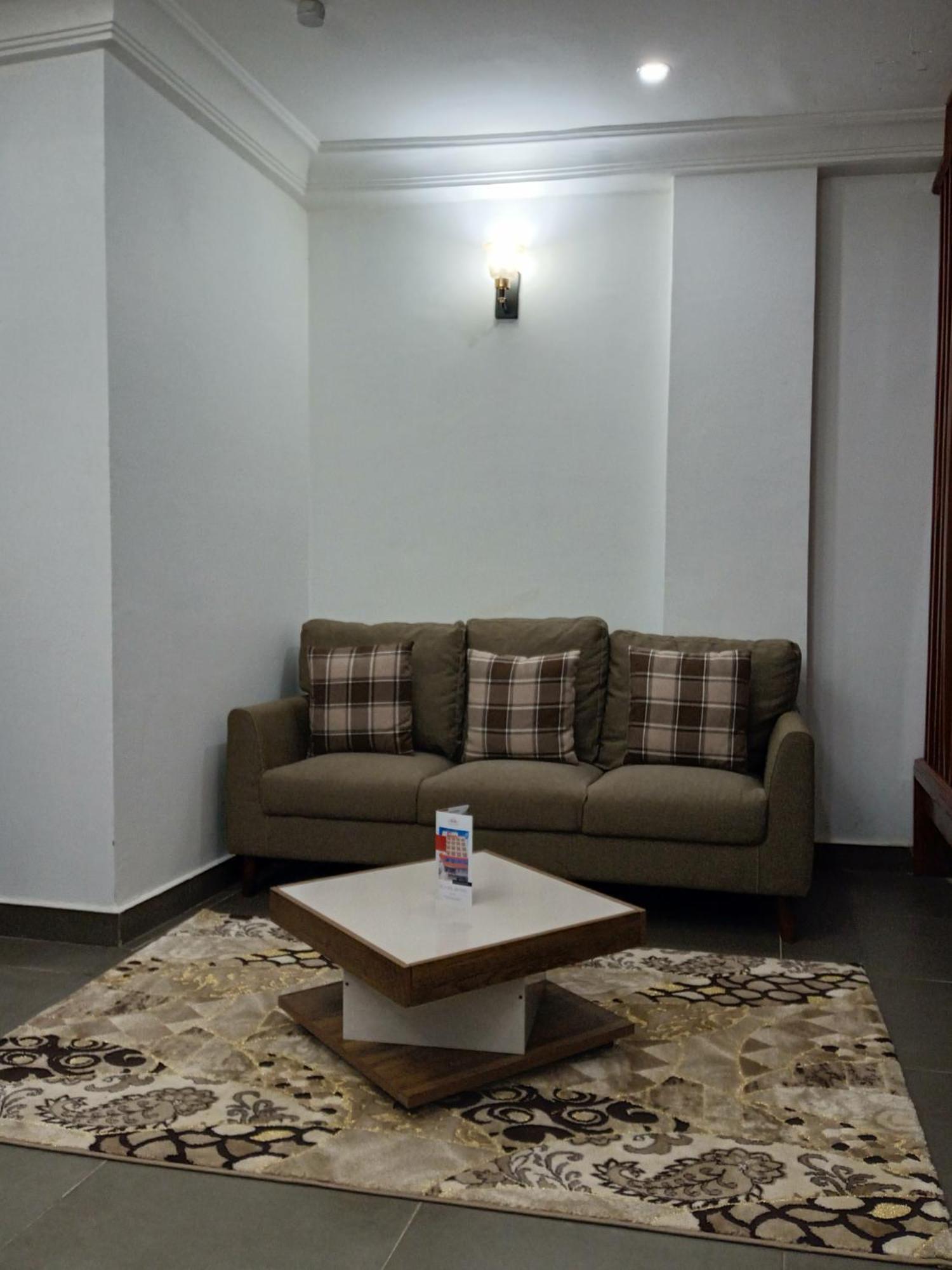 Cofe Hotel Yaoundé Exteriör bild