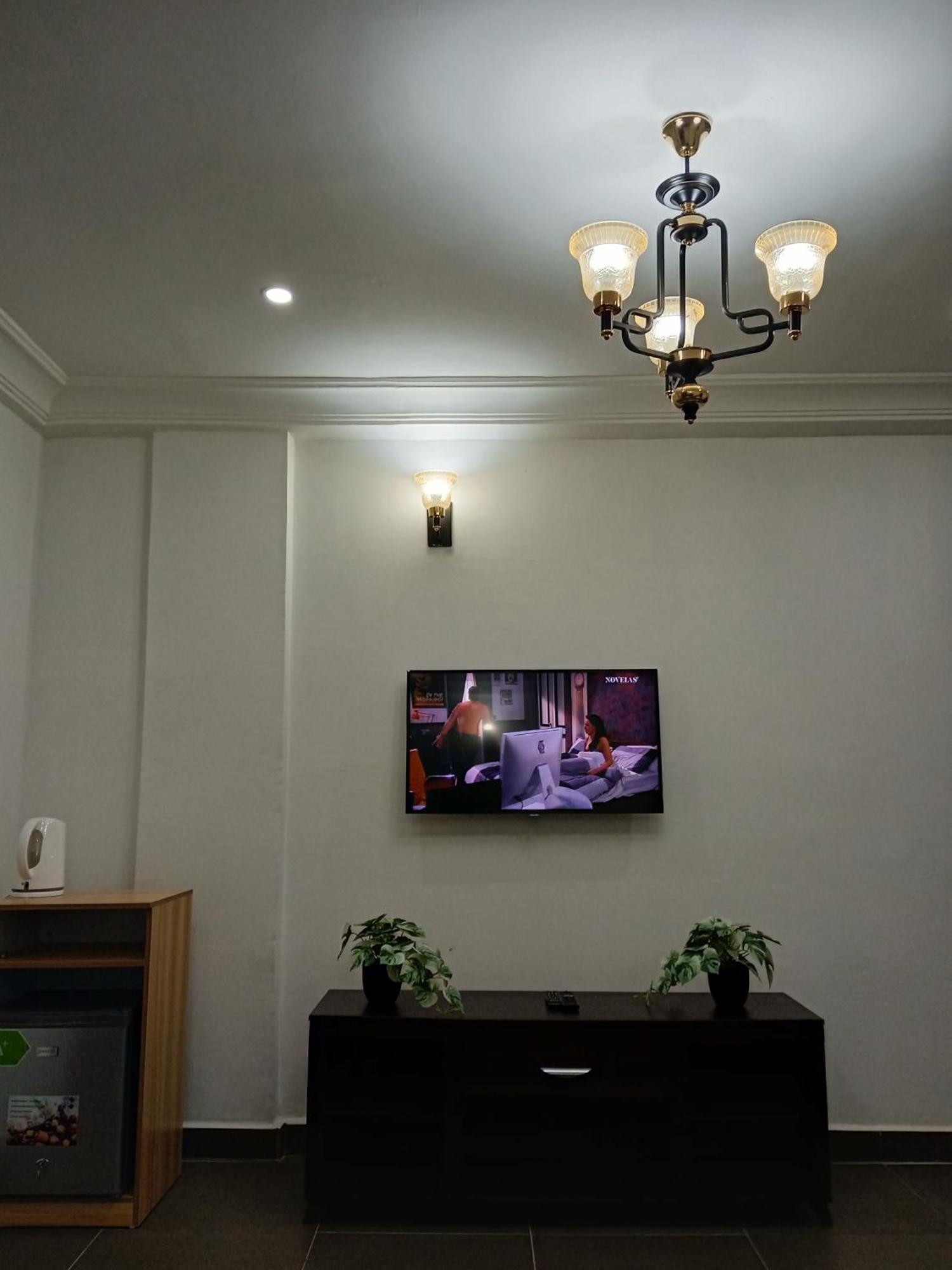 Cofe Hotel Yaoundé Exteriör bild