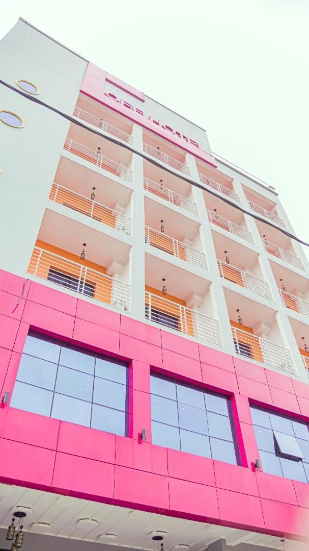 Cofe Hotel Yaoundé Exteriör bild